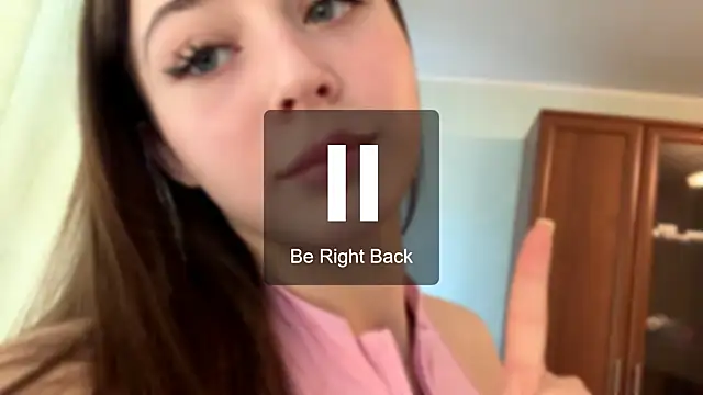 Snapshot of Adel_strongwoman chatting on April 25, 2026, 8:17 am Adel strongwoman online show from April 25, 2026, 8:17 am