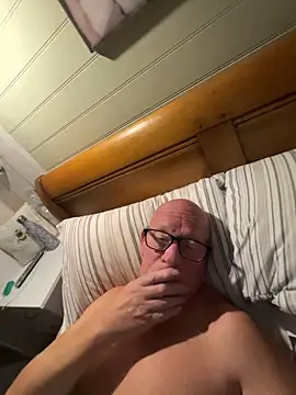 philefc online show from October 15, 2025, 8:39 pm