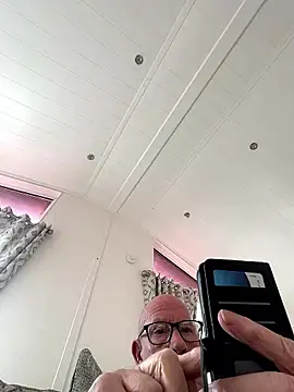 philefc online show from January 14, 2026, 1:37 pm