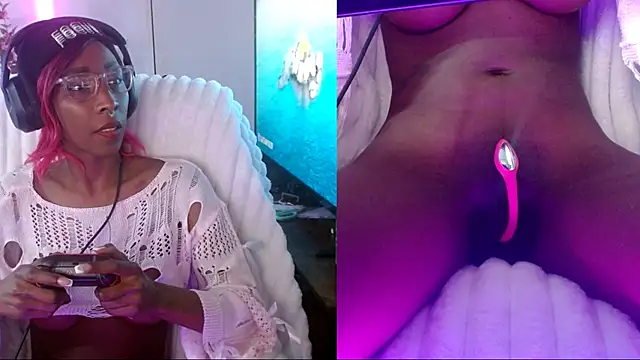 Snapshot of alys_at_college chatting on February 14, 2026, 2:28 pm alys at college online show from February 14, 2026, 2:28 pm