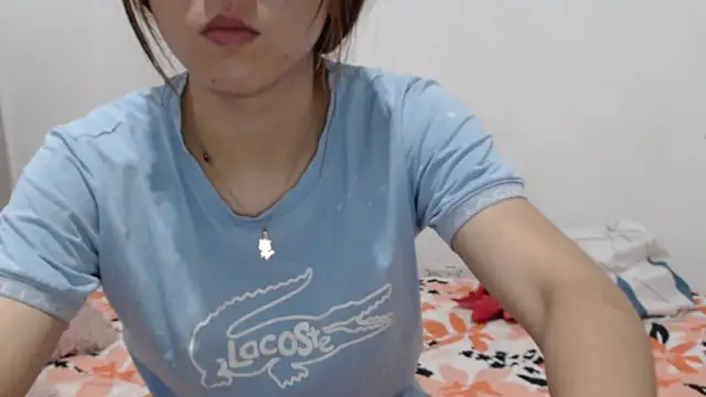Dolly Peach  online show from July 12, 2026, 8:09 pm