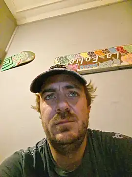 3615-ULLA online show from November 27, 2025, 5:41 am