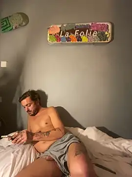 3615-ULLA online show from November 6, 2025, 4:22 pm