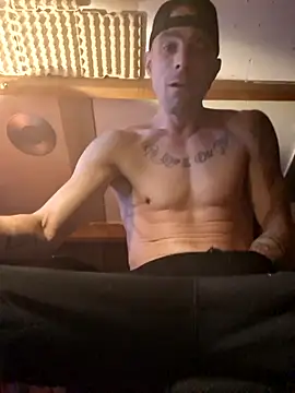 Snapshot of kompiee chatting on November 10, 2025, 12:48 am kompiee online show from November 10, 2025, 12:48 am