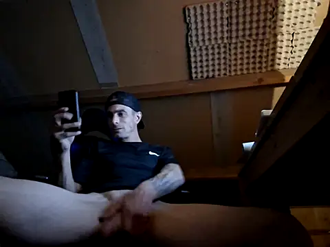 Snapshot of kompiee chatting on September 28, 2025, 9:22 pm kompiee online show from September 28, 2025, 9:22 pm