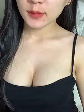 Snapshot of ___Lily___ chatting on October 27, 2025, 3:46 pm Lily online show from October 27, 2025, 3:46 pm