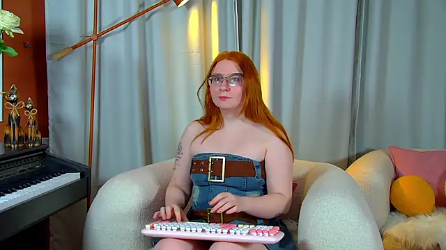 AliceAllisons online show from October 19, 2025, 6:32 pm