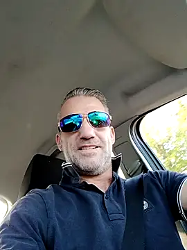 handsome8inchh online show from September 8, 2025, 4:17 pm