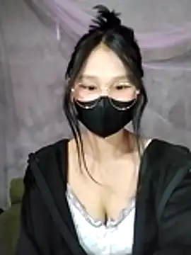 Snapshot of saronla_03 chatting on November 27, 2025, 2:23 am saronla 03 online show from November 27, 2025, 2:23 am