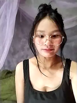 Snapshot of saronla_03 chatting on November 28, 2025, 2:06 pm saronla 03 online show from November 28, 2025, 2:06 pm