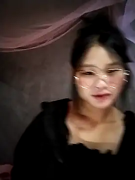 Snapshot of saronla_03 chatting on November 24, 2025, 3:17 am saronla 03 online show from November 24, 2025, 3:17 am