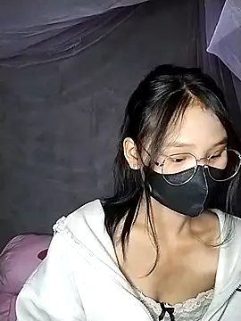 Snapshot of saronla_03 chatting on November 5, 2025, 4:04 am saronla 03 online show from November 5, 2025, 4:04 am