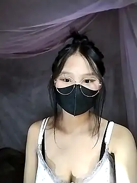 Snapshot of saronla_03 chatting on November 16, 2025, 6:40 am saronla 03 online show from November 16, 2025, 6:40 am