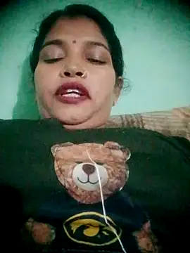 Snapshot of Chandrakanta-Devi chatting on November 1, 2025, 2:33 pm Chandrakanta-Devi online show from November 1, 2025, 2:33 pm