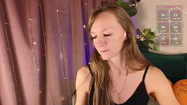 Jesica mooon online show from November 21, 2025, 1:26 am