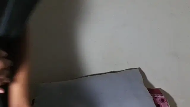 SexyBitchx01 online show from November 23, 2025, 5:34 pm