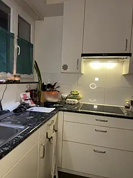 Snapshot of Nadja_Noir chatting on November 26, 2025, 8:42 pm Nadja Noir online show from November 26, 2025, 8:42 pm