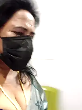 mallu-lover online show from February 26, 2026, 3:01 pm