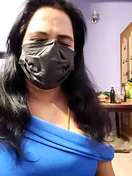 mallu-lover online show from October 31, 2025, 1:52 pm