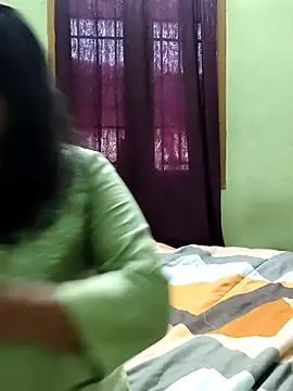 Snapshot of mallu-lover chatting on April 17, 2026, 5:32 am mallu-lover online show from April 17, 2026, 5:32 am
