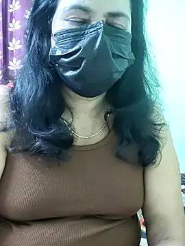 mallu-lover online show from March 26, 2026, 3:32 pm