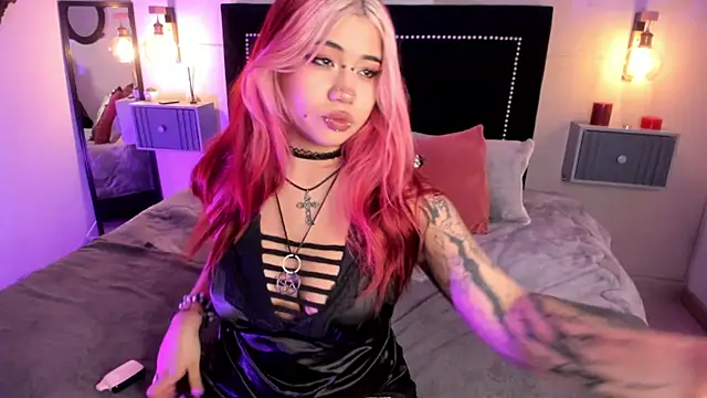 pinkk deemon online show from April 9, 2026, 1:28 pm