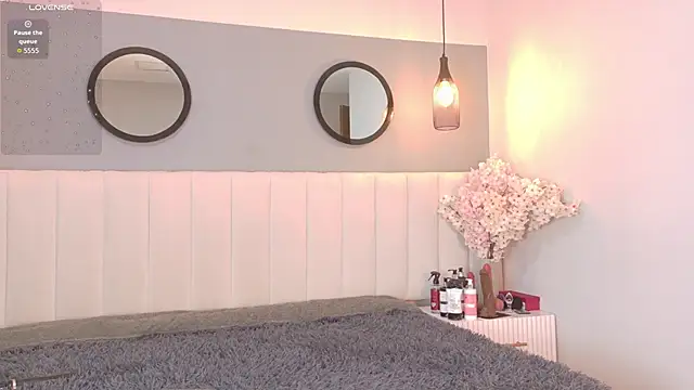 amy miller1 online show from February 5, 2026, 8:04 pm