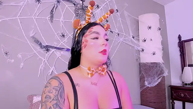 melody blossom  online show from October 25, 2025, 8:09 pm