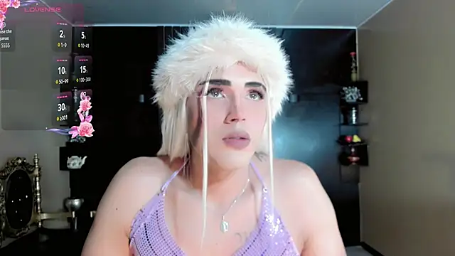 Kimberly Vazquez online show from October 18, 2025, 2:46 am