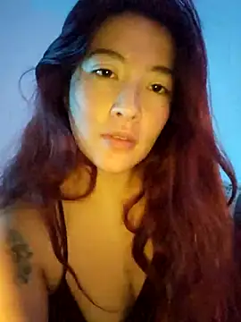 lunnaa  online show from March 4, 2026, 7:05 am