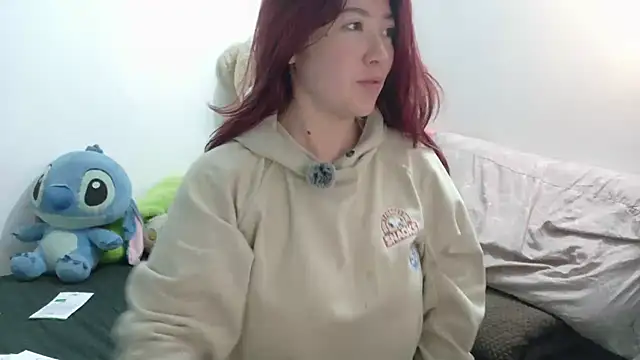 Snapshot of lunnaa_ chatting on January 9, 2026, 2:07 am lunnaa online show from January 9, 2026, 2:07 am