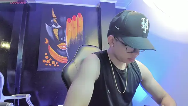 Eryonbradley online show from September 16, 2025, 11:22 am