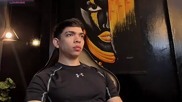 Eryonbradley online show from October 31, 2025, 11:18 am