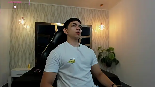 Eryonbradley online show from April 10, 2026, 2:13 pm