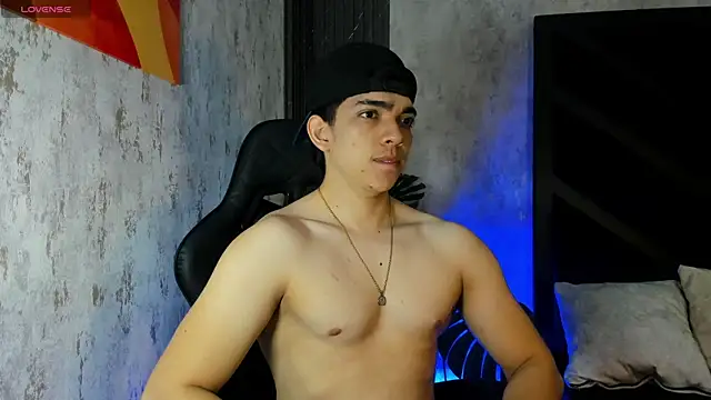 Eryonbradley online show from May 29, 2026, 12:05 am