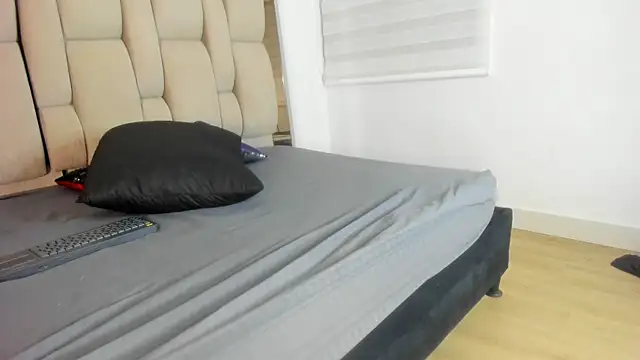 Snapshot of Mollyxketa1_ chatting on November 21, 2025, 4:55 am Mollyxketa1 online show from November 21, 2025, 4:55 am