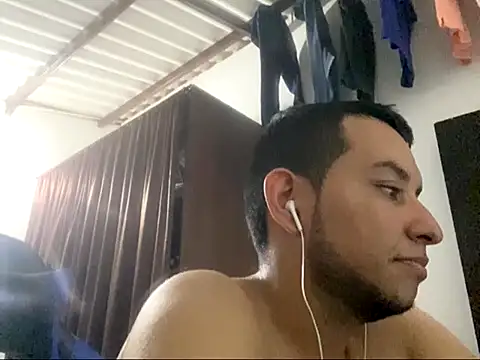 Snapshot of SexIngenieur chatting on September 14, 2025, 11:27 pm SexIngenieur online show from September 14, 2025, 11:27 pm