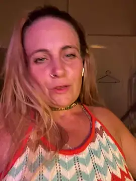 Snapshot of daddienympho chatting on September 27, 2025, 2:18 am daddienympho online show from September 27, 2025, 2:18 am