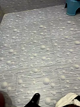 NoddingScorpion online show from November 3, 2025, 12:53 pm