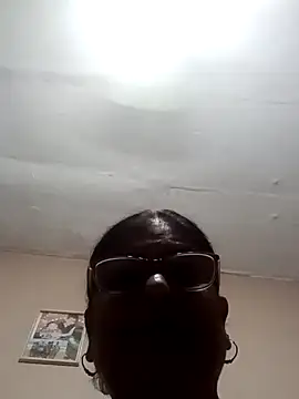 Snapshot of mileesha chatting on March 12, 2026, 6:34 pm mileesha online show from March 12, 2026, 6:34 pm