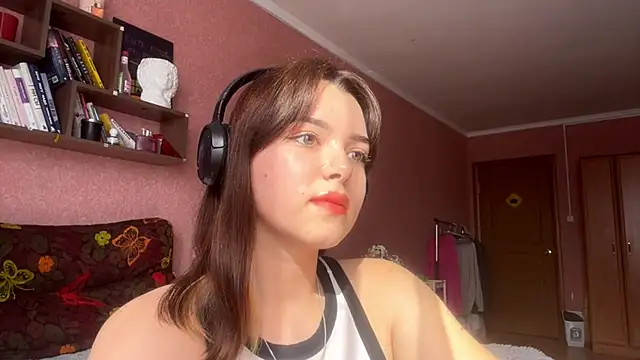 Snapshot of PUP_PUP_Sea chatting on September 14, 2025, 7:09 am PUP PUP Sea online show from September 14, 2025, 7:09 am