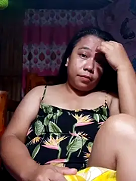 pinaychubbygirl online show from July 17, 2026, 1:52 pm