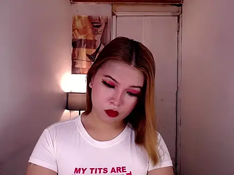 adorabletsforyouxx online show from September 17, 2025, 3:47 pm