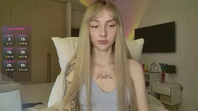 Snapshot of Lunainnk chatting on March 23, 2026, 1:17 am Lunainnk online show from March 23, 2026, 1:17 am