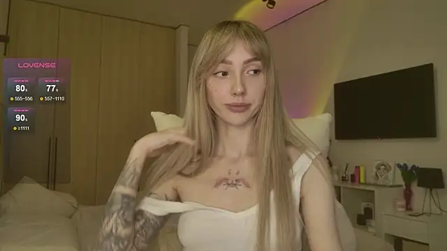 Snapshot of Lunainnk chatting on April 10, 2026, 12:50 am Lunainnk online show from April 10, 2026, 12:50 am