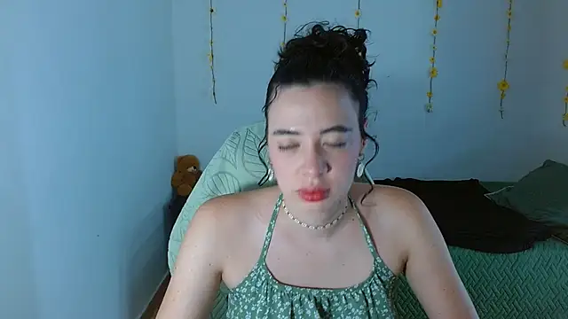 sajecrismaa online show from February 19, 2026, 8:39 pm