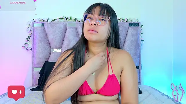 Snapshot of lana_and_liam_ chatting on March 27, 2026, 11:22 am lana and liam online show from March 27, 2026, 11:22 am