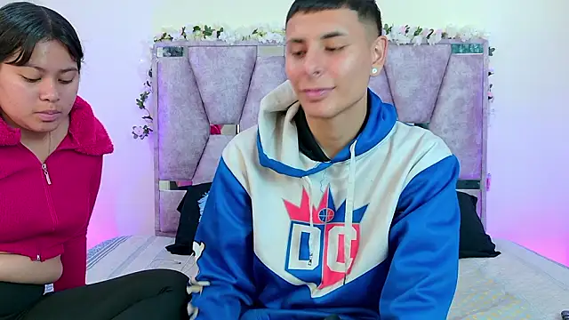 Snapshot of lana_and_liam_ chatting on March 19, 2026, 4:40 pm lana and liam online show from March 19, 2026, 4:40 pm