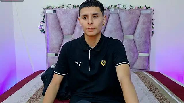 lana and liam  online show from October 17, 2025, 10:18 am