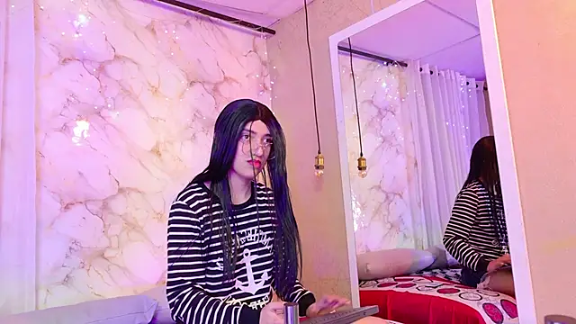 michaelmistress online show from November 5, 2025, 11:57 am